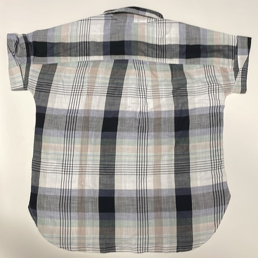 Carhartt Women’s Short Sleeve Loose Fit Woven Button Front Plaid NWT - Picture 2 of 5